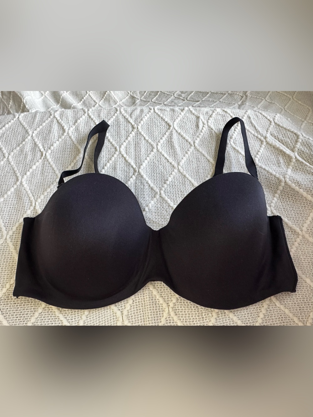Maidenform Black T-Shirt Bra 40D Underwire Smooth Cups Adjustable